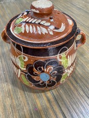 Vintage Mexican Tlaquepaque Redware Pottery Bean Pot w/Lid Hand Painted NICE!!
