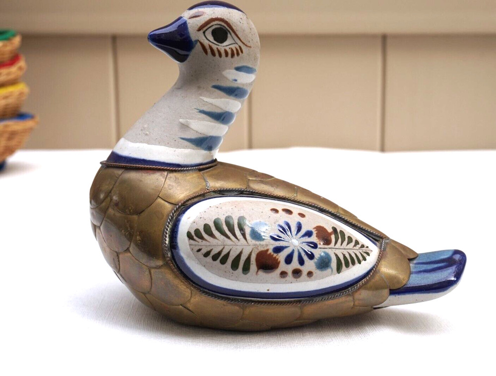 Mexican Folk Art Bird Pottery & Brass Reyna Mexico – Classic Hand Painted Design