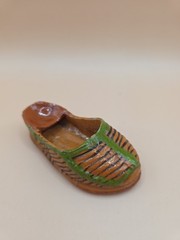Vintage Mexican Pottery Huarache Miniature Shoe – Single