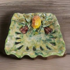 Mexican Majolica Green 3D Folk Art Wall Pottery Mellado Gto Lemon Fruit Wavy