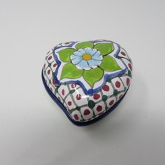 Hand Painted Puebla Mexico Pottery Heart Dish Tepépa Signed 1999 Floral 3.25″
