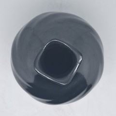 Mata Ortiz Pottery ~ Alonso Sandoval black on black coiled 5″ tall 4.5″wide.
