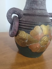 Vintage Mexican Terracotta Pottery Collectible Vase w/Brass Flower Purple – 8″