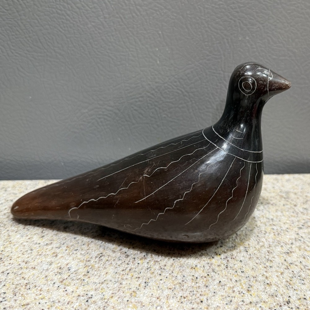 Vtg Black Mexican Tonala Pottery Burnished & Etched Bird Dove Figure 4.75”x5.5”