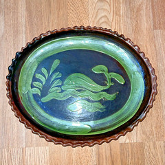 Mexican Patamban Hand Painted Fish Design Folk Art Green & Brown Glazed Platter