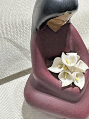 Delicate Tonala Mexico Folk Art Pottery with Lillies symbolize Purity & Rebirth.