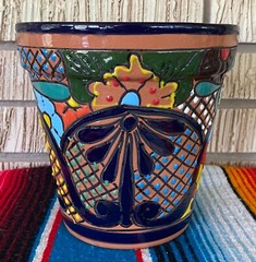 Lg MEXICAN TALAVERA Folk Art POTTERY FLOWER POT PLANTER CERAMIC #1