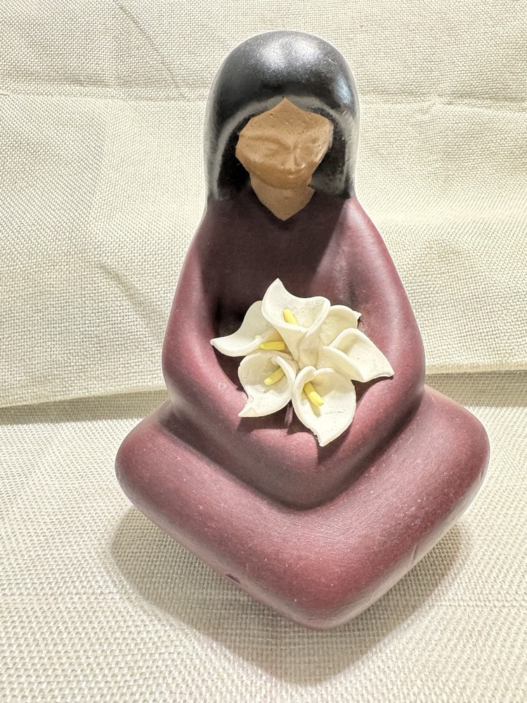 Delicate Tonala Mexico Folk Art Pottery with Lillies symbolize Purity & Rebirth.