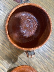 Vintage Mexican Tlaquepaque Redware Pottery Bean Pot w/Lid Hand Painted NICE!!