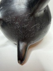 Vintage Signed Dona Rosa Oaxacan Barro Negro Pottery Tripod 4″ San Bartolo Black