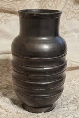 OAXACA BLACK POTTERY RIBBED CLAY VASE MATTE BLACK SIGNED LAMA 8″H MEXICO