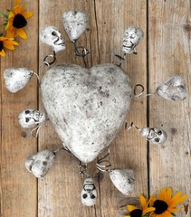 White Heart Skulls Day of the Dead Clay Handmade Rafael Pineda Mexican Folk Art