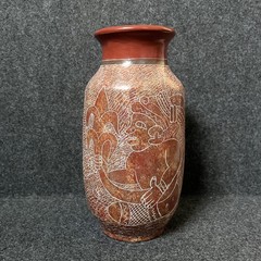 Handmade Mexican Red Clay Pottery Vase Etched Mata Ortiz Style Vintage 9-1/2″
