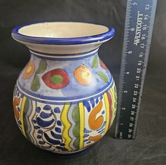 Vintage Talavera Mexican Pottery Ceramic Flower Vase Floral 6″ Tall Signed