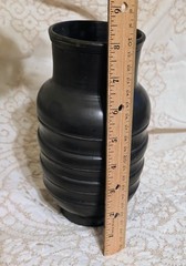 OAXACA BLACK POTTERY RIBBED CLAY VASE MATTE BLACK SIGNED LAMA 8″H MEXICO