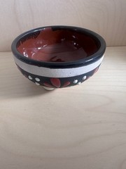 Vintage Mexican Folk Art Tripod Pottery Bowl Hand Painted Black Red Green