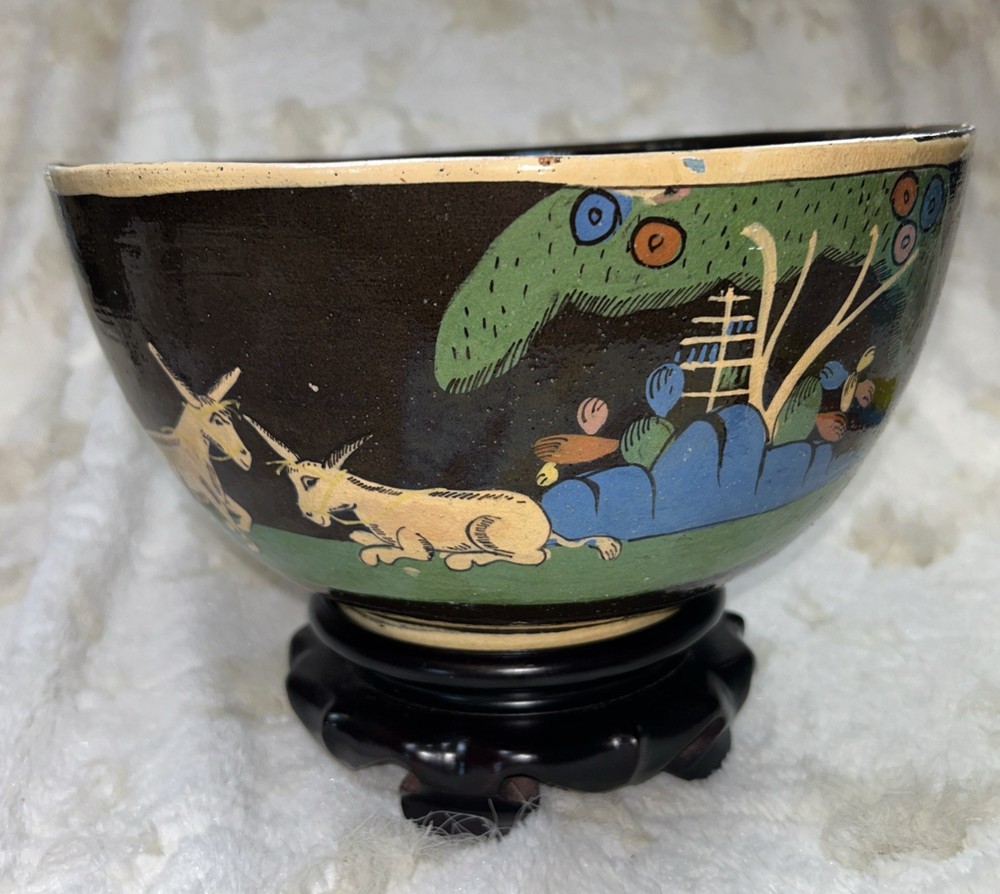 1920-40 Hand painted Black Glazed Tlaquipaqui Jalisco, Mexico 10.5” Pottery Bowl
