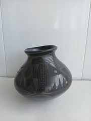 Santa Clara Pueblo 6″ Black Pot Oaxaca Mexico Barro Negro Pottery Artist Elida