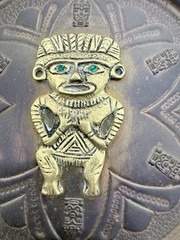 VTG Brass Aztec Mayan Incan Charger Tray Wall Display Plate 3D Figure Columbia