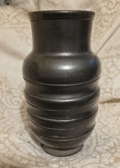 OAXACA BLACK POTTERY RIBBED CLAY VASE MATTE BLACK SIGNED LAMA 8″H MEXICO