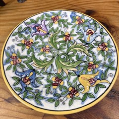 Vintage Puebla Mexican Casa Rugerio Talavera Ceramic Plate 10.5″ Floral Majolica