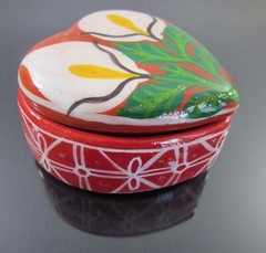 Mexican Pottery Trinket Box Heart Shape Flowers Calla Lily Hand Painted Folk Art