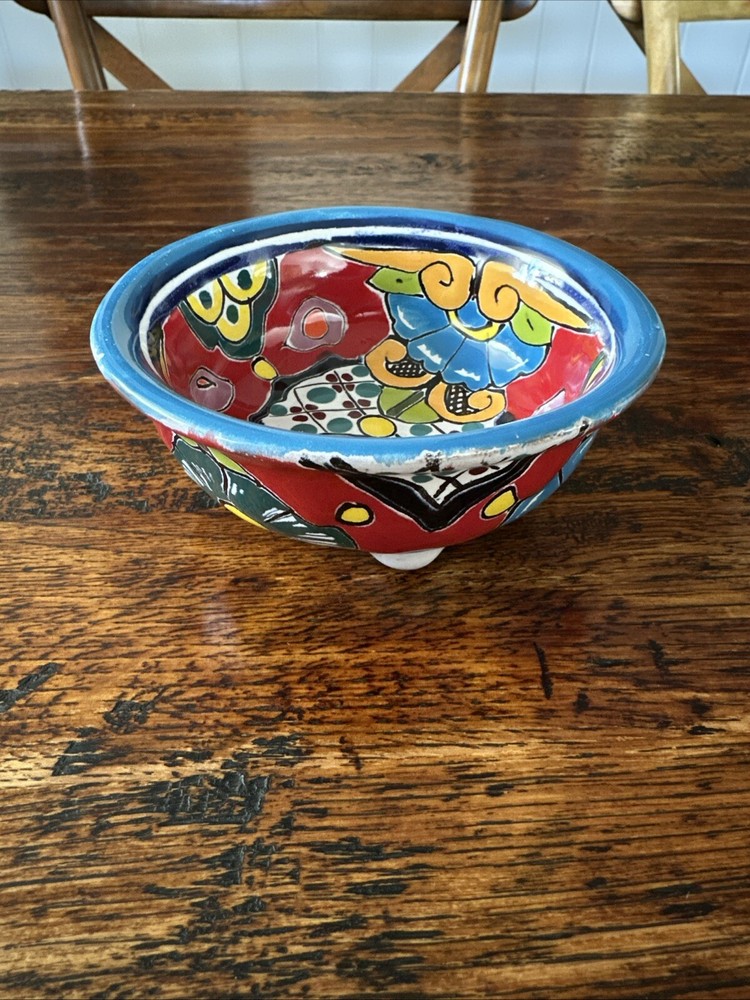 Talavera Mexican Pottery MultiColor Salsa/Guacamole Bowl with Legs. New.