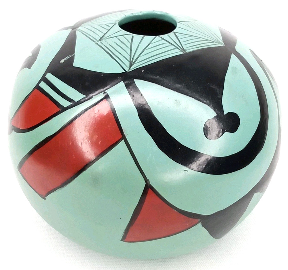 VTG 1950s Manuel Olivas Mata Ortiz Green & Black Paquime Pottery Jar New Arrival
