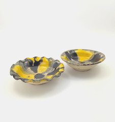 Two Vintage Oaxaca Mexico Majolica Drip Ware Trinket Dishes Yellow/Grey/Black