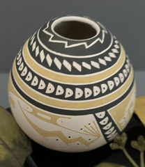 Mata Ortiz Pottery Seed Pot Ana Veloz Paquime Olla Vase Mexico Art Contemporary