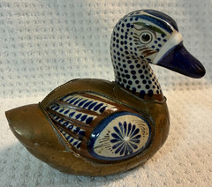 TONALA DUCK BIRD PORCELAIN/CERAMIC / BRASS ROYAL BLUE & WHITE