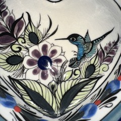 MEXICAN POTTERY HEART SHAPED TRINKET DISH WITH HUMMINGBIRD SIGNED ‘GUATE’