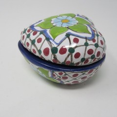 Hand Painted Puebla Mexico Pottery Heart Dish Tepépa Signed 1999 Floral 3.25″