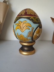 Hand Crafted & Painted Terra Cotta Egg W/Faux Stand Tabletop Art Pottery