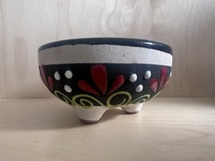 Vintage Mexican Folk Art Tripod Pottery Bowl Hand Painted Black Red Green