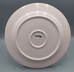 KERAMICS PERU POTTERY HAND PAINTED ROUND SERVING PLATE OR PLATTER