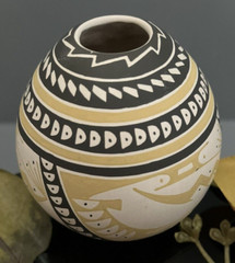 Mata Ortiz Pottery Seed Pot Ana Veloz Paquime Olla Vase Mexico Art Contemporary