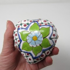 Hand Painted Puebla Mexico Pottery Heart Dish Tepépa Signed 1999 Floral 3.25″