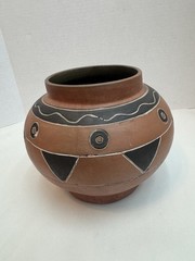 Early Vintage Mexican Signed Pot Vase Vessel Planter Leopoldo de Mexico Brown