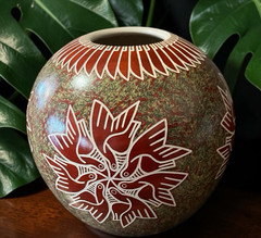Mata Ortiz Pottery Leonel Lopez Saenz Floral Ducks Birds Flowers Mexican Clay
