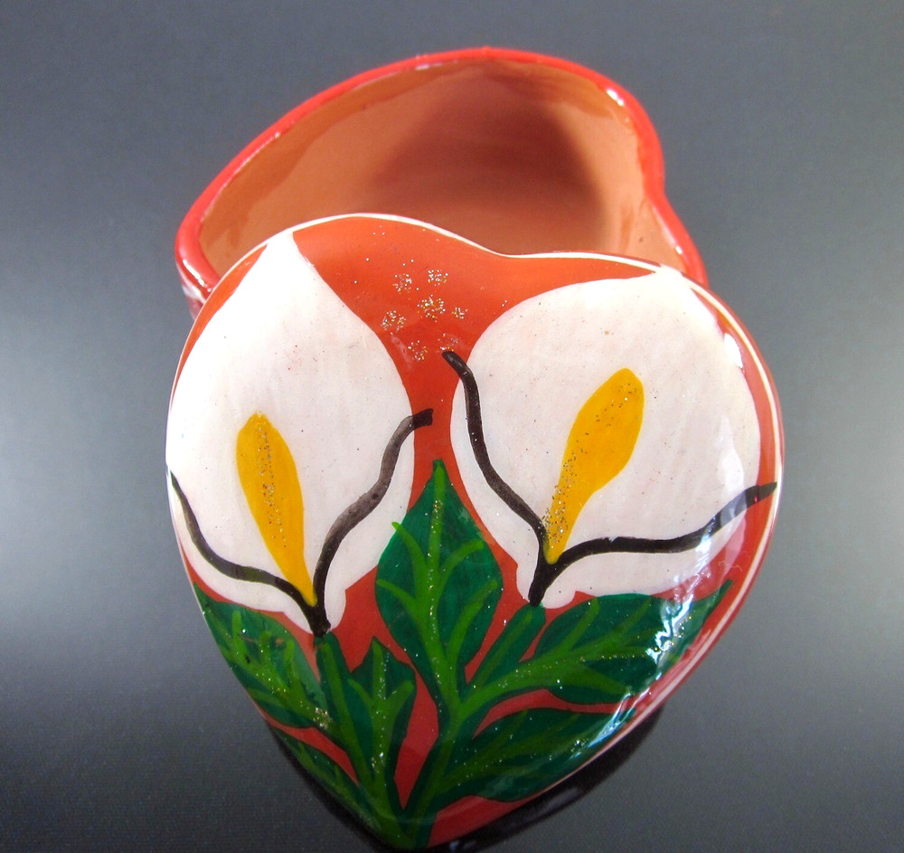 Mexican Pottery Trinket Box Heart Shape Flowers Calla Lily Hand Painted Folk Art