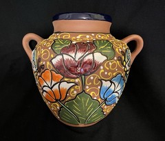 MEXICAN TALAVERA POTTERY BEAN POT STYLE PLANTER