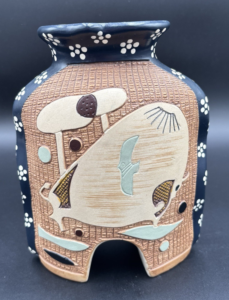 Vtg mexican art ceramic “Buffalo “vase, mid century modern, spanish style