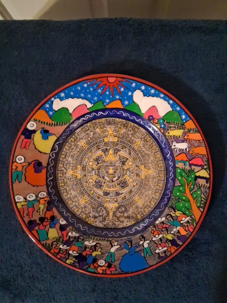 Mexican Folk Art Terracotta Round Wall Hanging Plate 16.5 In Diameter