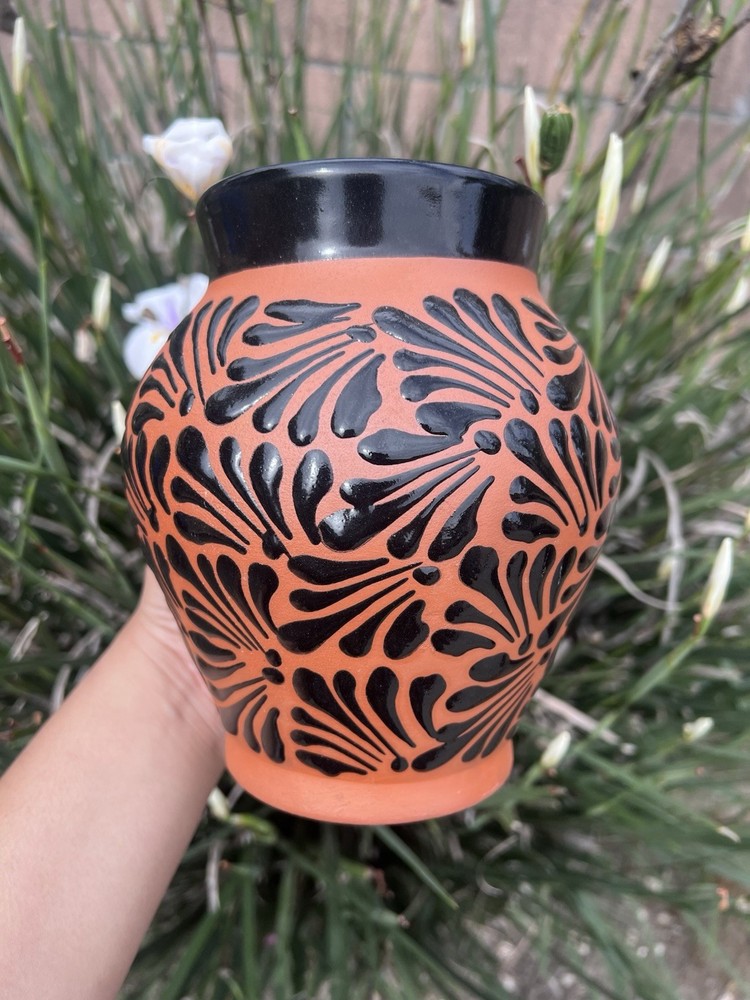 Mexican Talavera Art Pottery flower Vase Hand Painted black