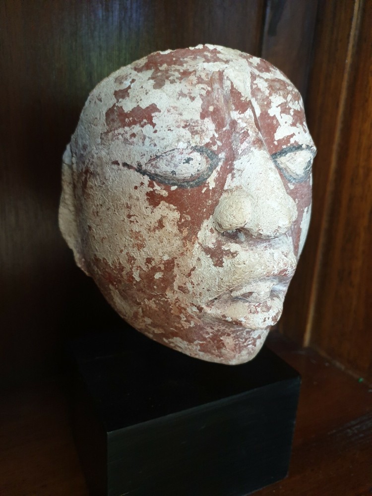 AUTHENTIC ANCIENT MAYAN STUCCO HEAD CLASSIC PERIOD. 300-900 A.D. MUSEUM PIECE