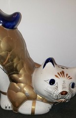 Vint Tonala Mexican stretching cat ceramic Figurine decorated with brass scales