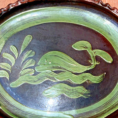 Mexican Patamban Hand Painted Fish Design Folk Art Green & Brown Glazed Platter