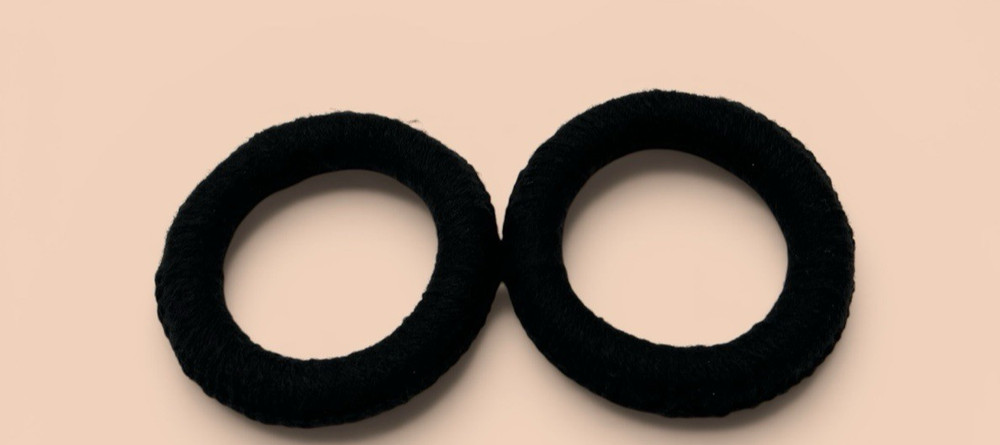 2 Mata Ortiz Pottery Olla Rings Hand Made Mexican Clay Black Yarn Mexico 3.5″