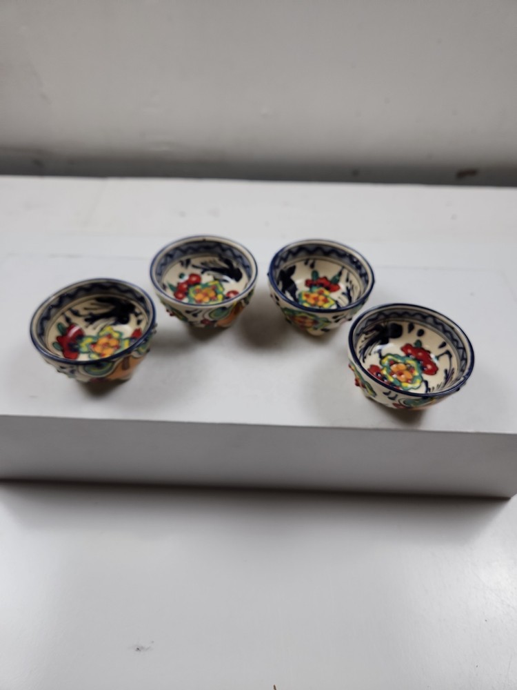 Signed Mexico Q Pottery Bowl Dipping Sauce Hand Painted 2.25″ Set of 4